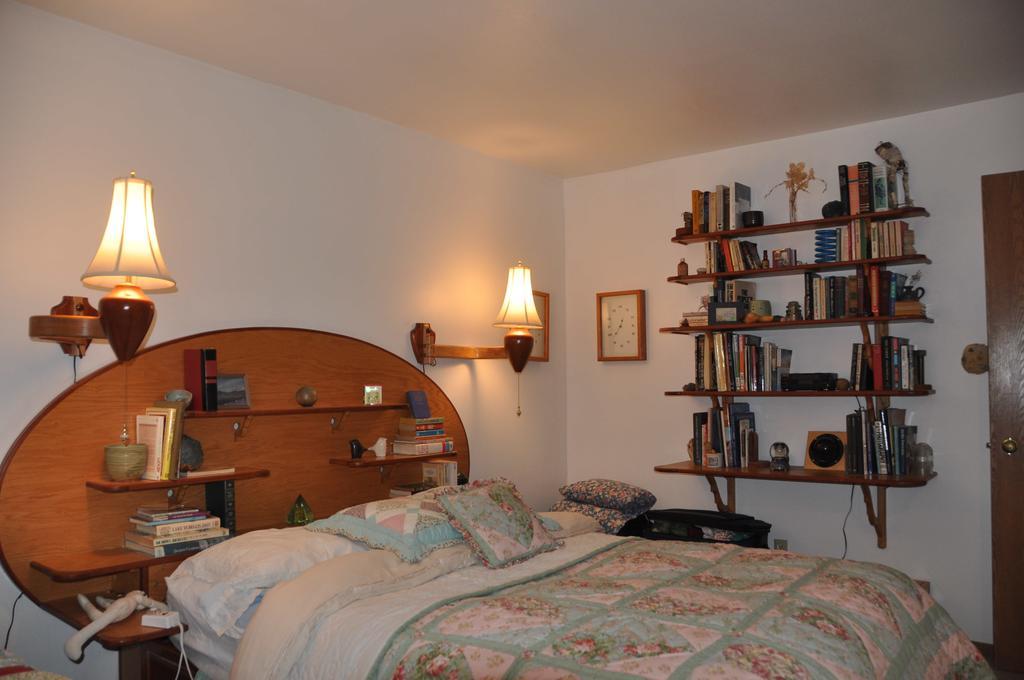 Whalesong Bed And Breakfast Homer Room photo